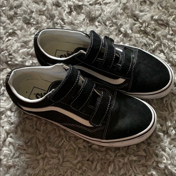 vans with three straps